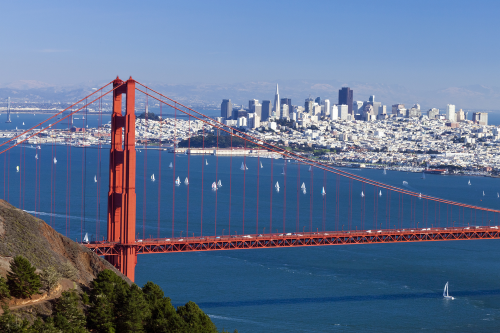 A view of the Golden Gate Bridge and the San Francisco skyline.